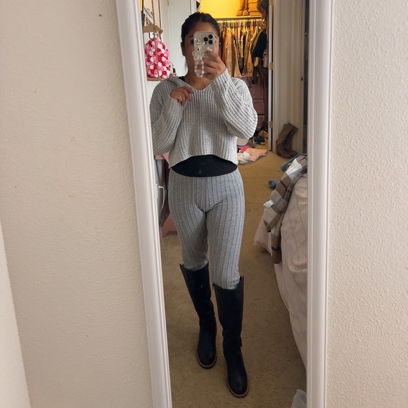 Black leather boots size 6 - Picture 2 of 4